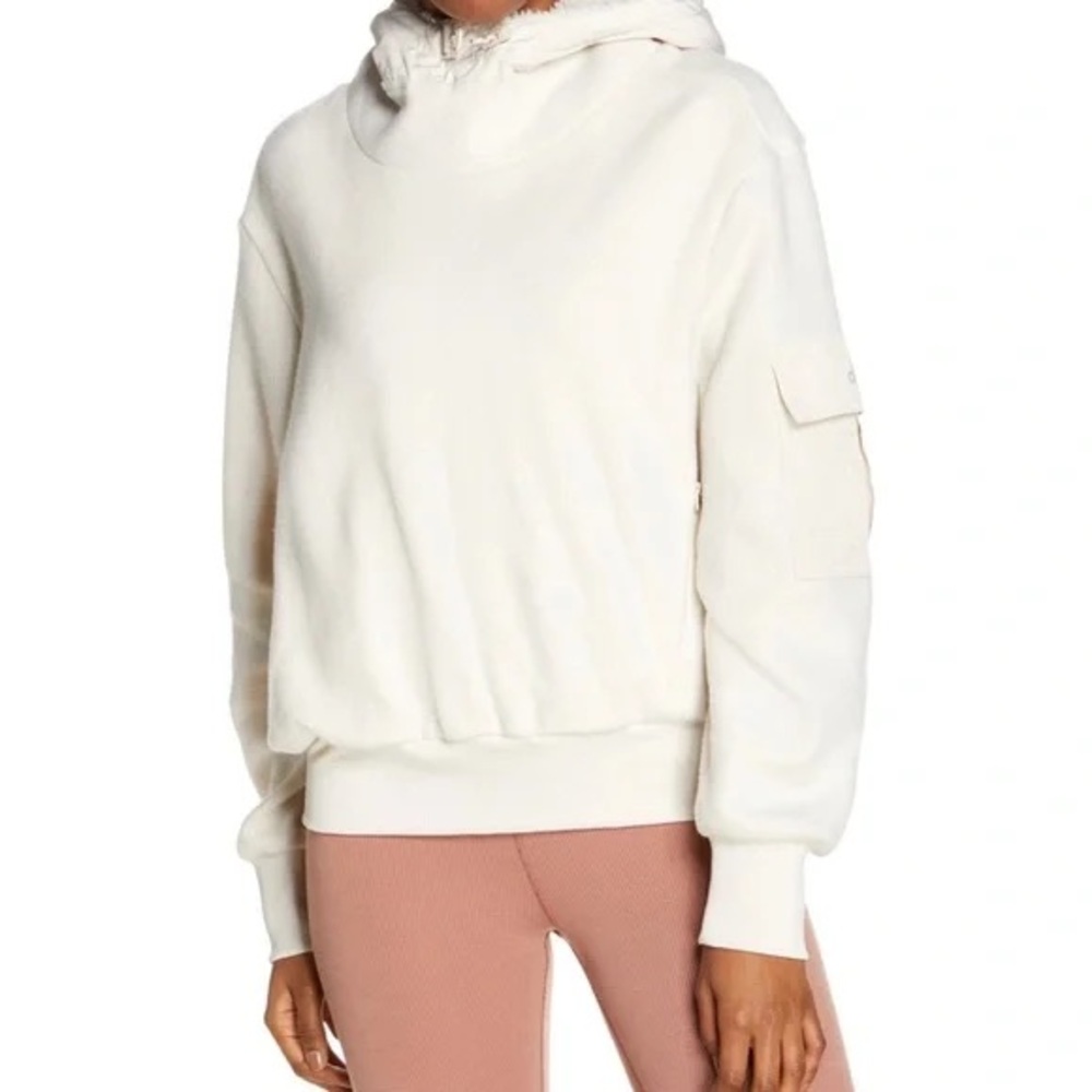 Alo Chill Cargo Pullover. Large. - image 1
